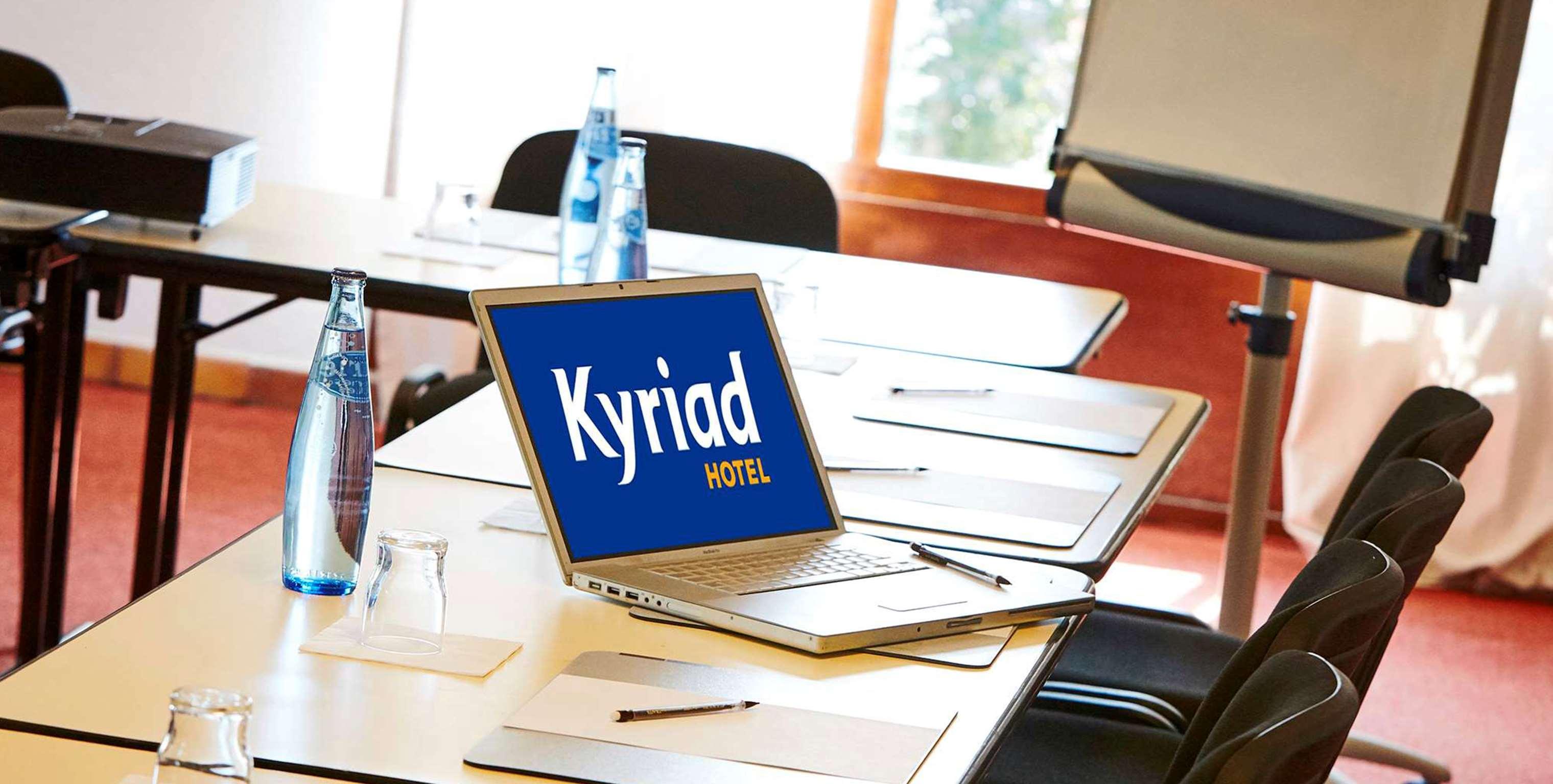 Kyriad Nimes Ouest A9 Hotel Exterior photo